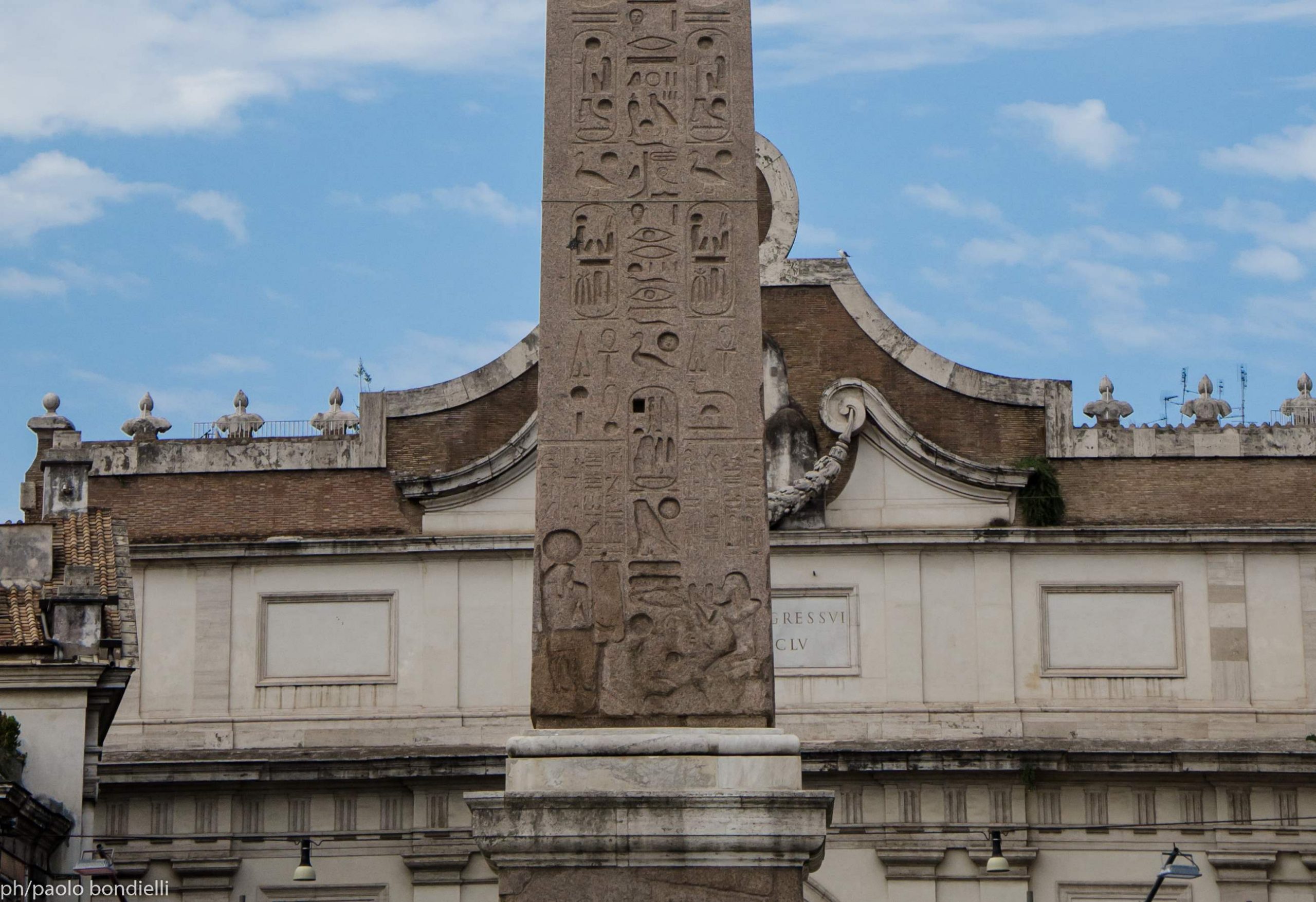Dettaglio dell'obelisco flaminio con parte della titolatura di Ramesse II