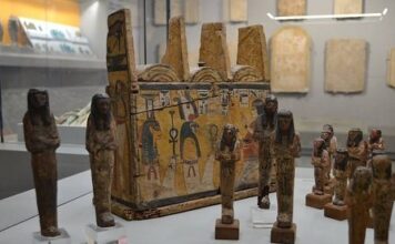 Cassetta porta ushabty della Cantrice di Amon Mut-em-uia