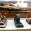 Selezione Di Diverse Statue Di Forma Animale (ph. Moa)