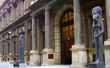 Il Museo Egizio e l’insostenibile leggerezza dell’esserci