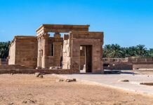 Il tempio di Hibis oggi (© www.egiptoexclusivo.com)