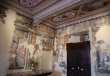 Casa Leopardi, riaffiorano affreschi tardo-rinascimentali nella biblioteca di Giacomo