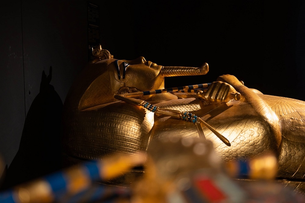 Copia del sarcofago di Tutankhamon. Ph.
Mostra Tutankhamon Bologna ©Carlo Marrazzo